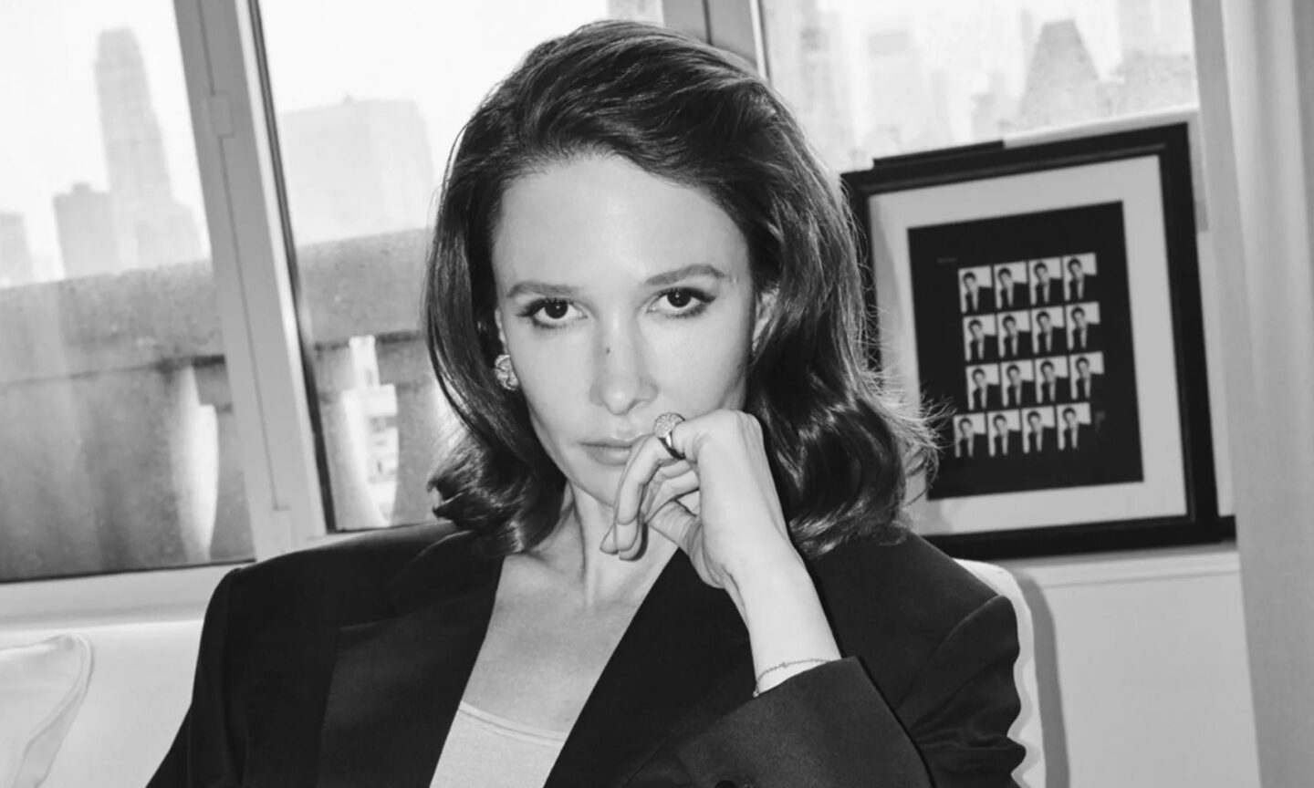 Cassandra Grey reacquires Violet Grey