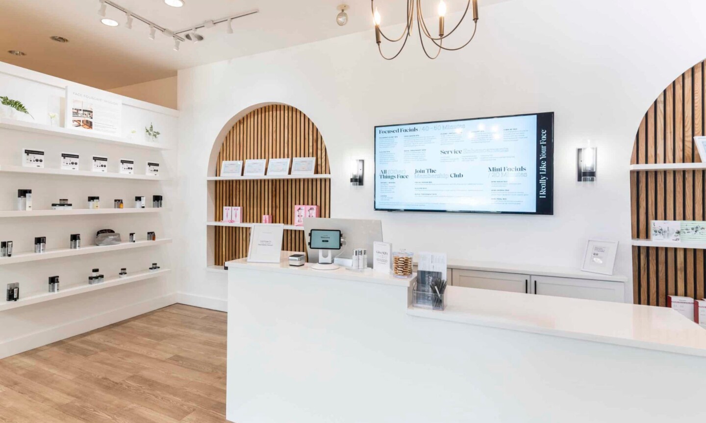 Face Foundrié Reception