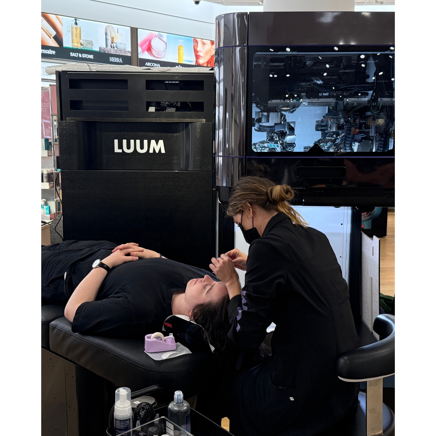 LUUM Lash Machine